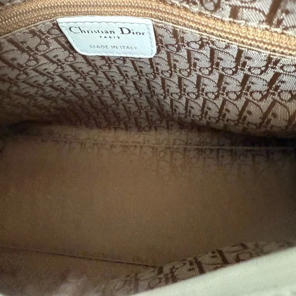 Christian Dior Cannage Lady Dior - Picture 8 of 17